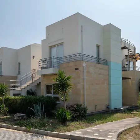 Sunset Sea And Mountain View 3 Bed 2 Bathroom Ground Floor Appartement Esentepe